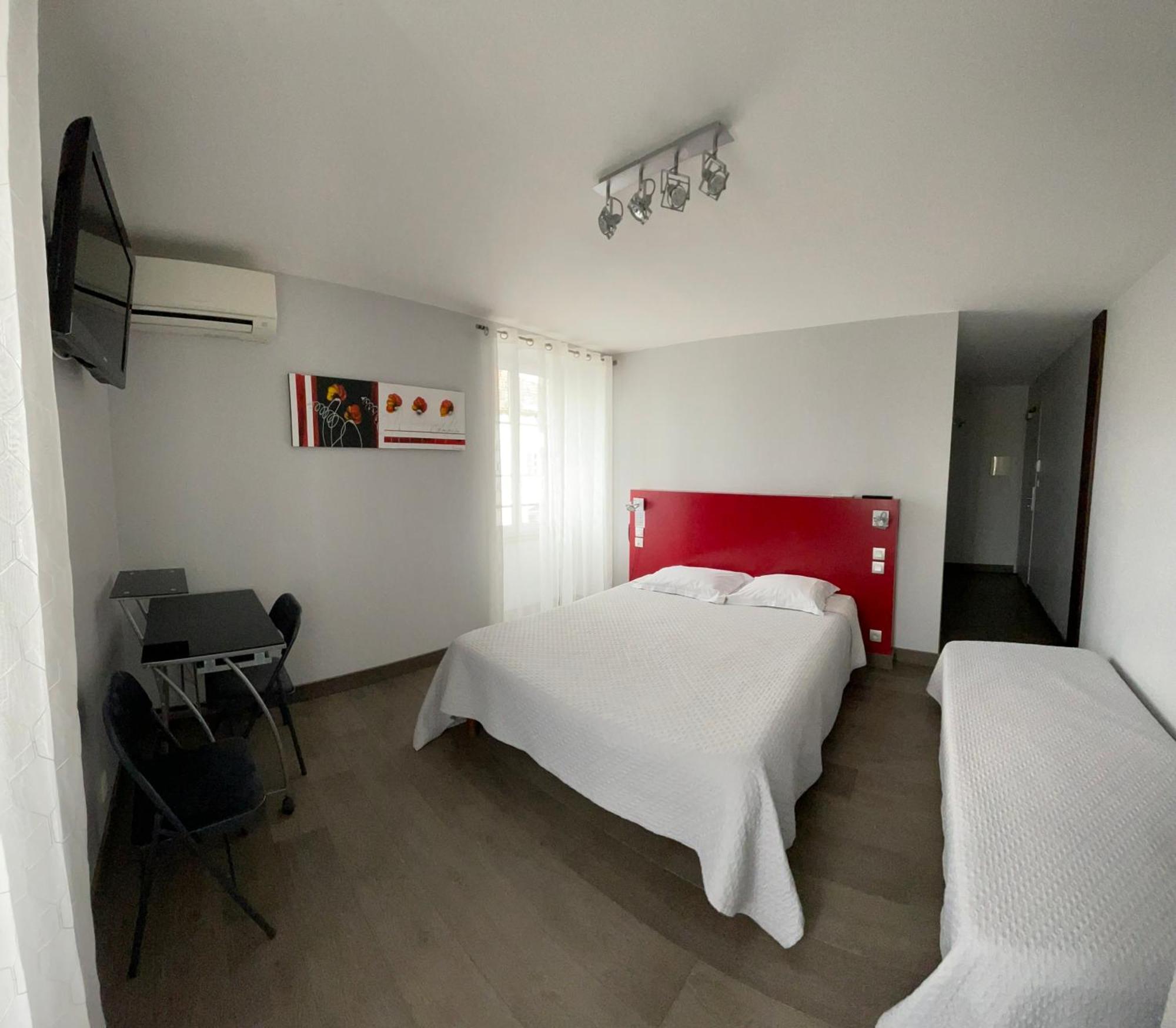 Hotel Mendy Saint-Jean-le-Vieux  Esterno foto